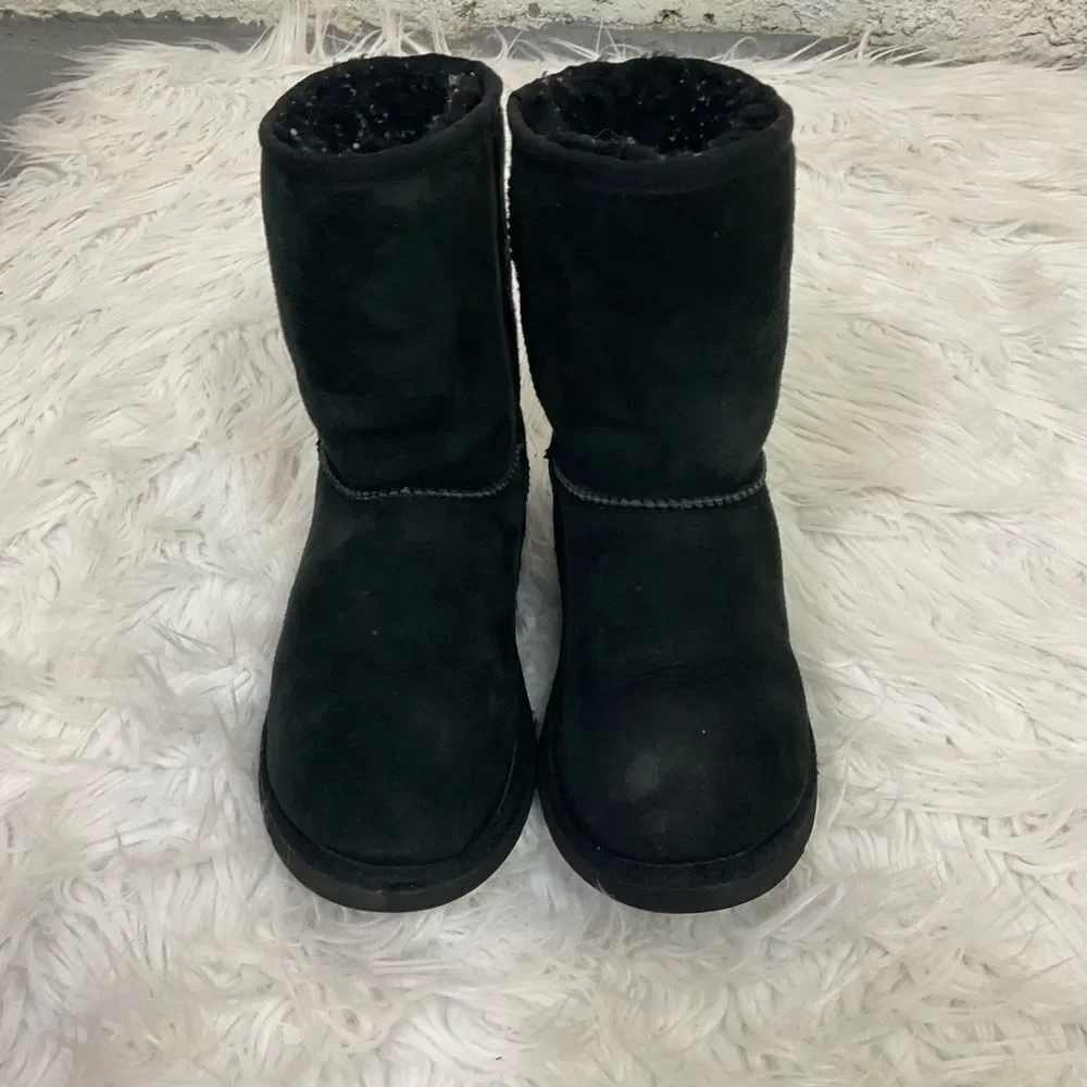 UGG great kids